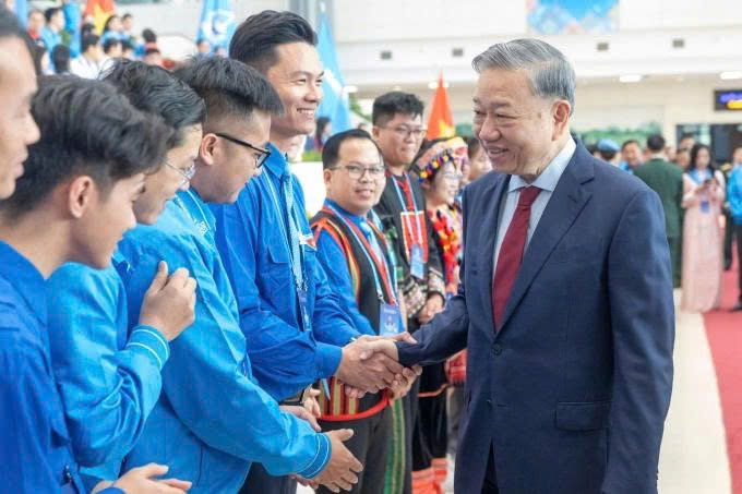 'Thanh niên yêu nước thời đại mới là chinh phục đỉnh cao khoa học - công nghệ'