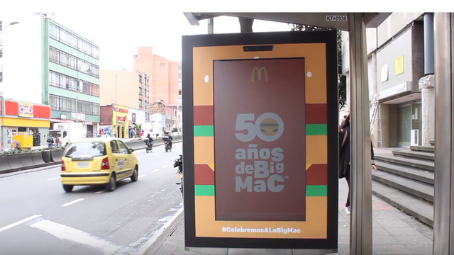McDonald’s kỷ niệm 50 năm của Big Mac với bữa tiệc khiêu vũ kỹ t